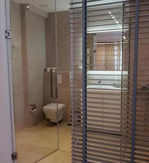 Superior room with lake view, Lebed