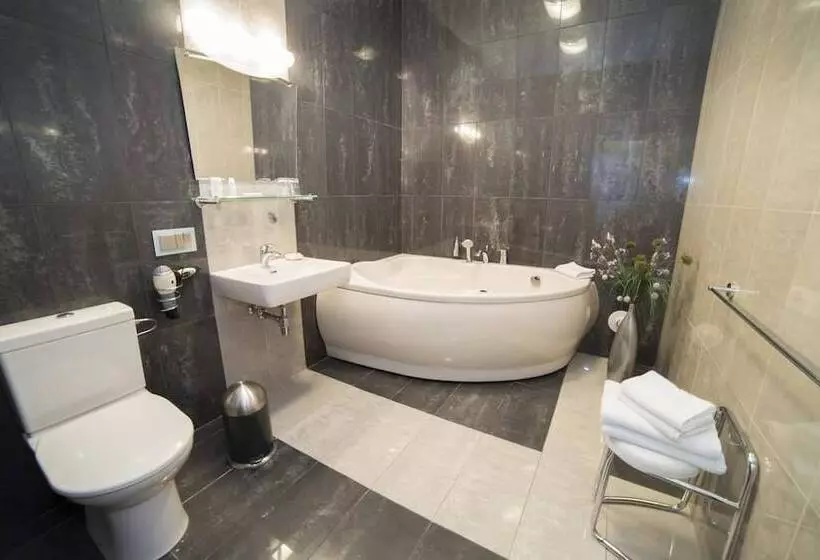 Deluxe Room with Views