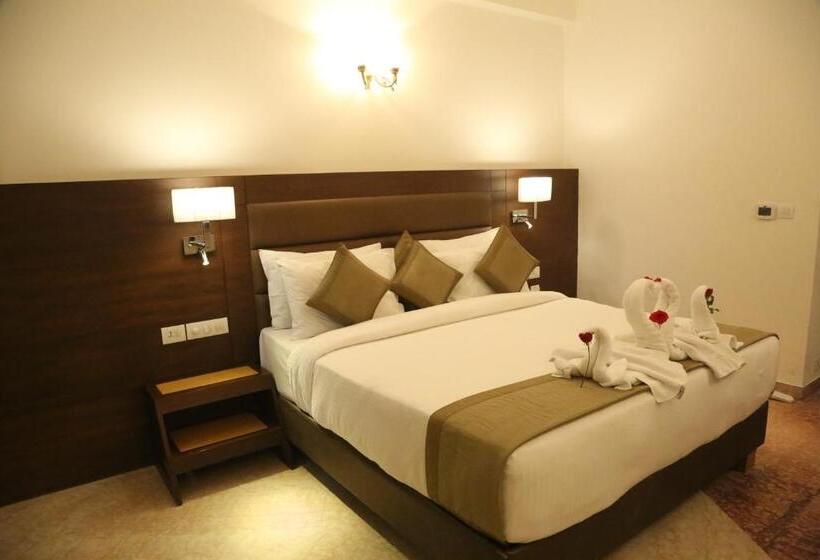 غرفة ديلوكس, Meraden Grand