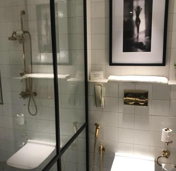 سوییت جونیور, Radisson Hotel Shimla