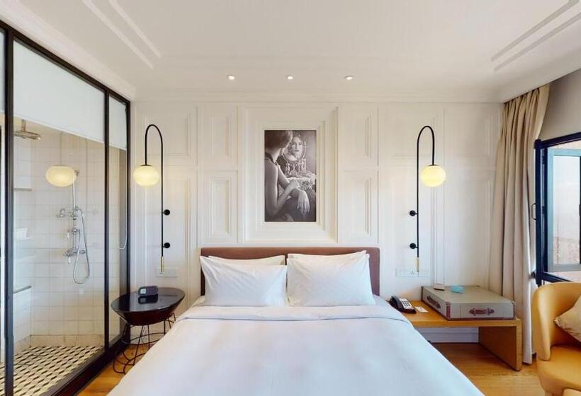 اتاق لوکس, Radisson Hotel Shimla