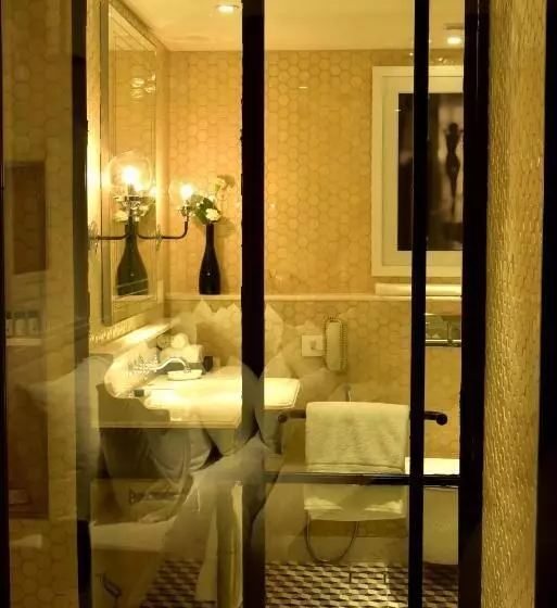 デラックスルーム, Radisson Hotel Shimla