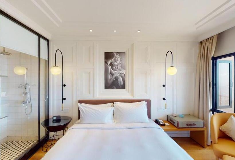 اتاق لوکس, Radisson Hotel Shimla