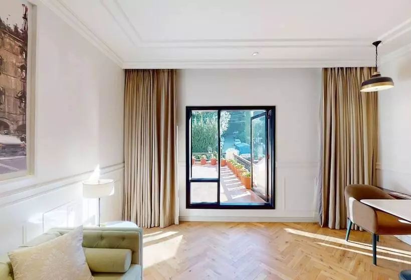 スイート, Radisson Hotel Shimla