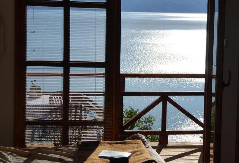 اتاق استاندارد سه نفره, Robinson Sunset Guest House