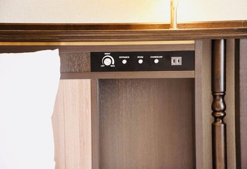 חדר דחוקס עם מיטת קינג, Sonia Otaru