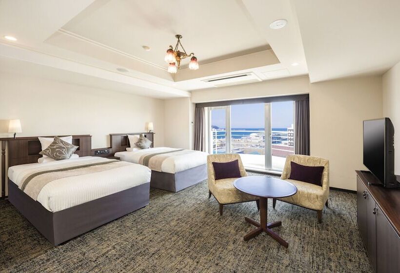 חדר דלוקס, Sonia Otaru