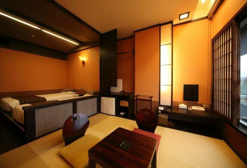 غرفة قياسية, Unzen Fukudaya