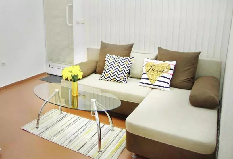 Standard Studio, Hello Sofia Guesthouse