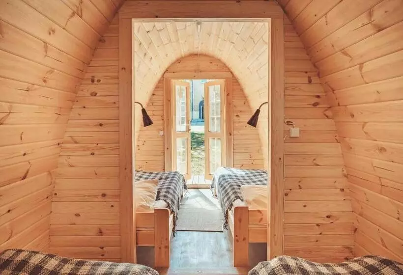 ویلای استاندارد با چشم‌انداز باغ, Downtown Forest Hostel & Camping