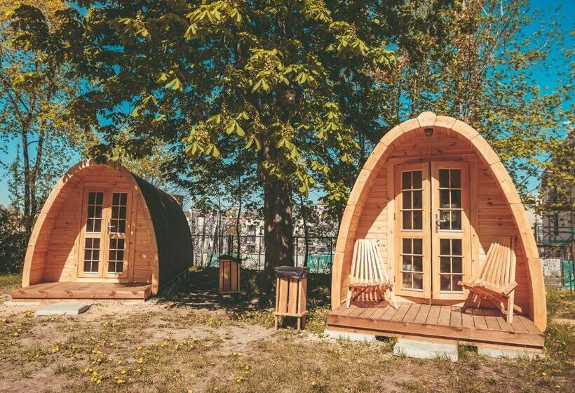 ویلای استاندارد با چشمانداز باغ, Downtown Forest Hostel & Camping