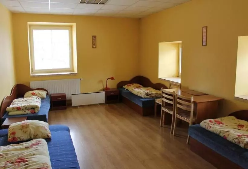 اتاق استاندارد چهار تخته, Fortuna Hostel