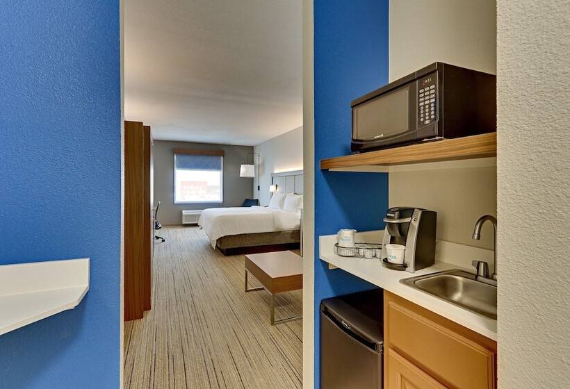 Люкс Кровать Кинг, Holiday Inn Express Hotel And Suites Weatherford, An Ihg