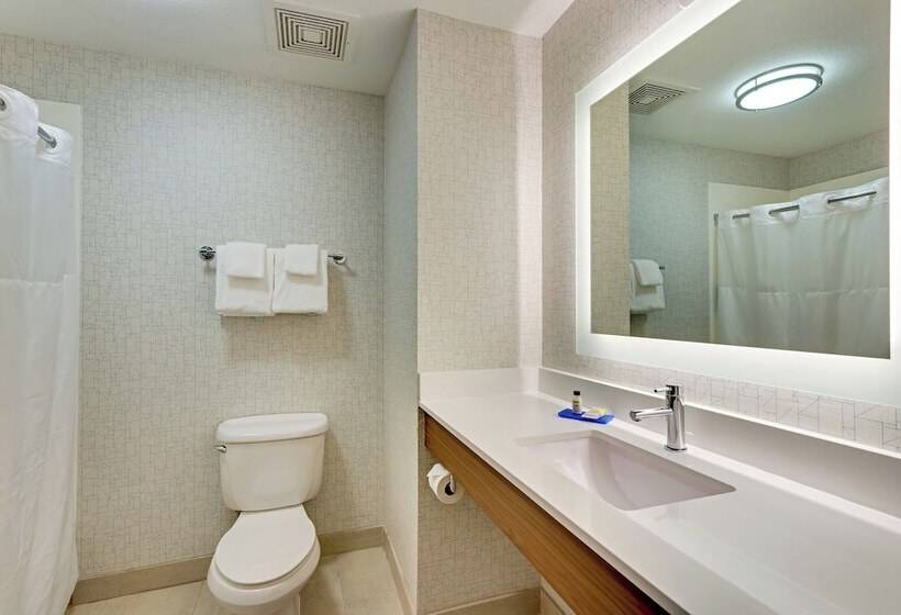 סוויטה, Holiday Inn Express Hotel And Suites Weatherford, An Ihg