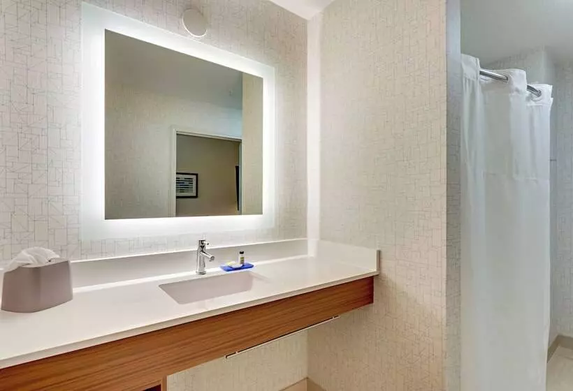 身障者適用スイートルーム, Holiday Inn Express Hotel And Suites Weatherford, An Ihg