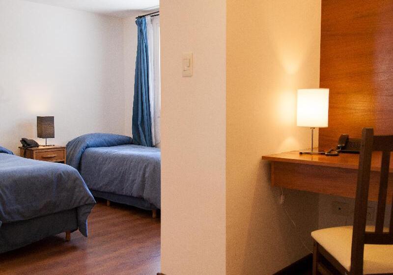 ファミリールーム, Adams