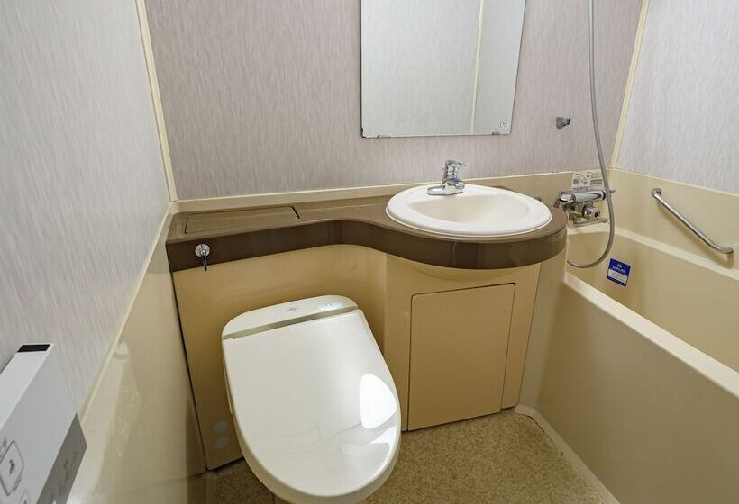 חדר סטנדרט לשלושה, Apa Hotel Sapporo Odori Ekimae Minami