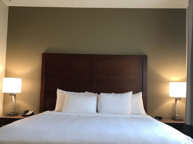 غرفة قياسية, Comfort Suites