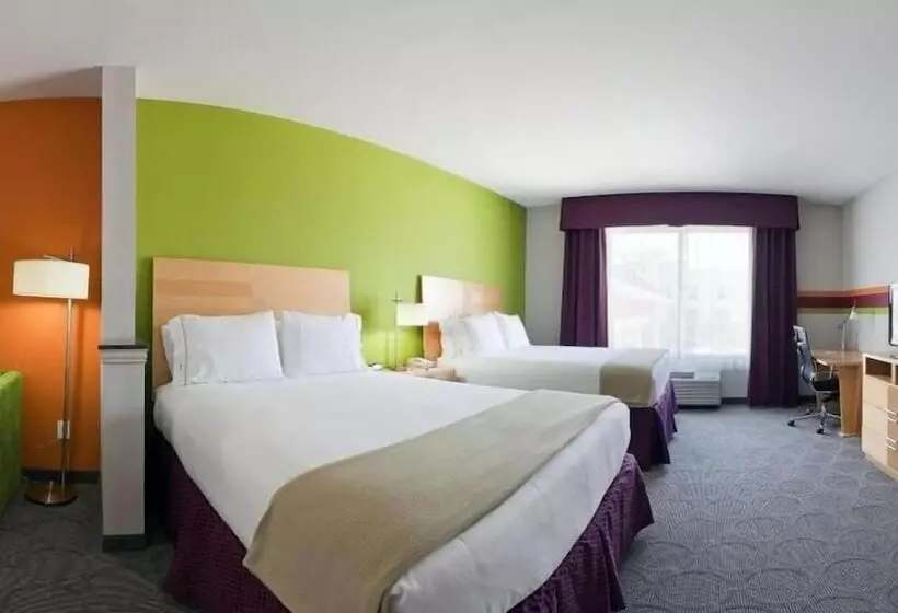 スイート, Holiday Inn Express Hotel & Suites Clute Lake Jackson, An Ihg