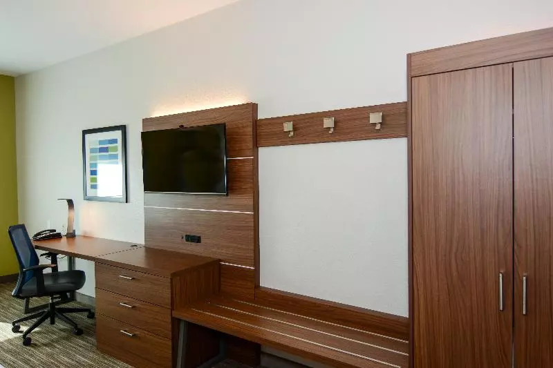 スタンダードルーム, Holiday Inn Express Hotel & Suites New Boston, An Ihg