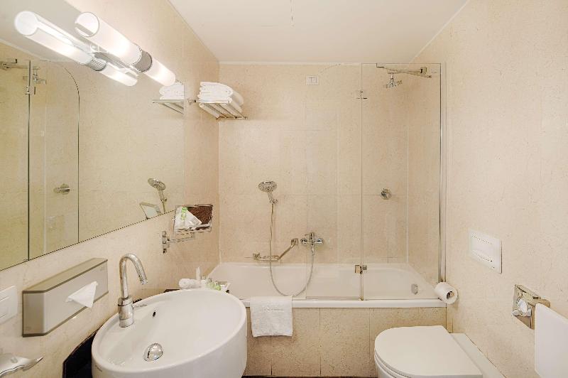 Номер Стандарт, Holiday Inn Express Hotel & Suites New Boston, An Ihg