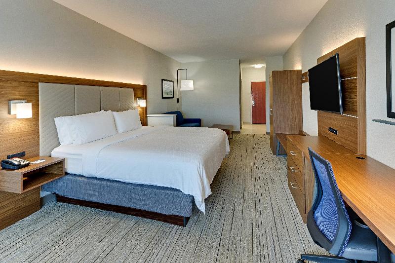 Люкс Кровать Кинг, Holiday Inn Express Hotel And Suites Weatherford, An Ihg