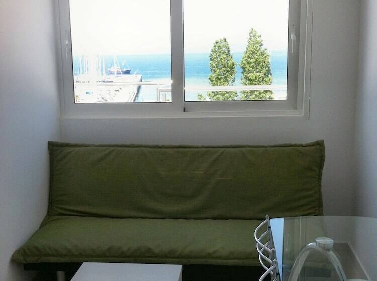 オーシャンビュースイート, Kos Bay