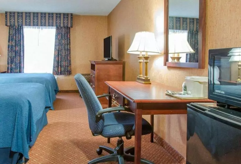 ２ダブルベッドのスタンダードルーム, Quality Inn & Suites