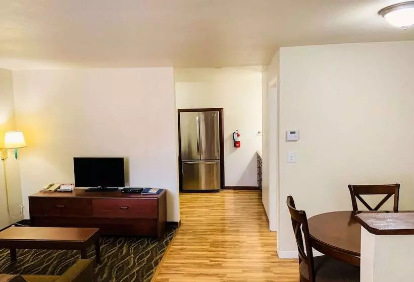 ２ダブルベッドのスタンダードルーム, Rodeway Inn & Suites Sheridan