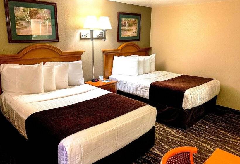 غرفه قياسيه سريرين مزدوجين, Rodeway Inn & Suites Sheridan