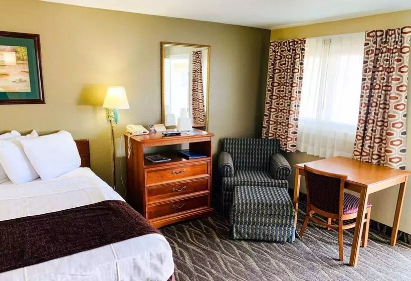 ２ダブルベッドのスタンダードルーム, Rodeway Inn & Suites Sheridan