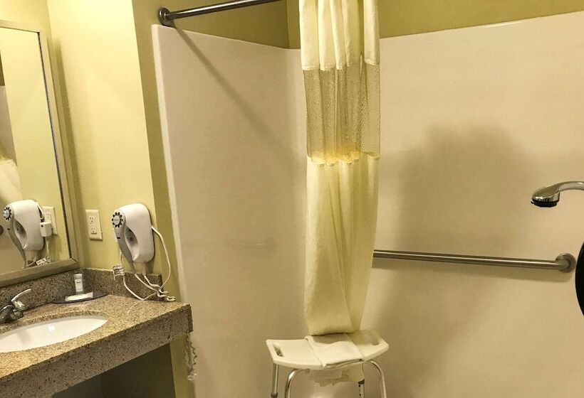 스위트, Suburban Studios Cedar Falls