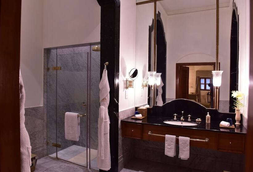 سوئیت رویال, Taj Falaknuma Palace