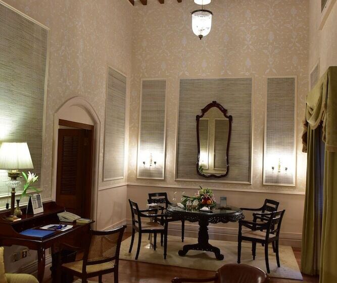 سوئیت رویال, Taj Falaknuma Palace