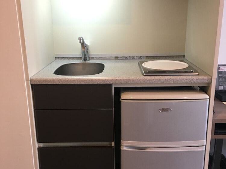 Номер Deluxe, Tokyu Stay Gotanda