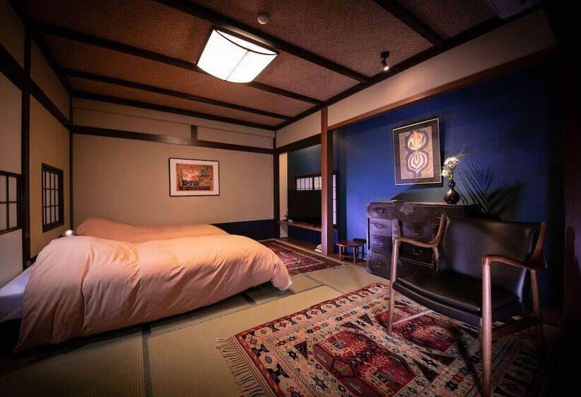 غرفة قياسية, Yufunogo Saigakukan