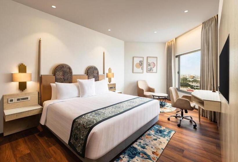 Люкс Повышенной Комфортности, Welcomhotel By Itc Hotels, Devee Grand Bay, Visakhapatnam