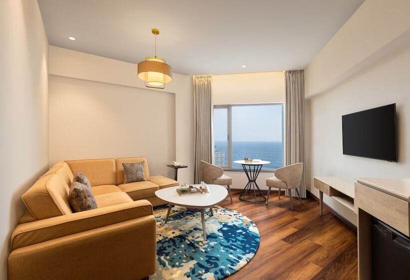 Люкс Повышенной Комфортности, Welcomhotel By Itc Hotels, Devee Grand Bay, Visakhapatnam