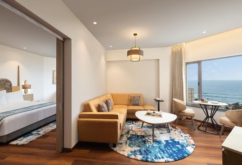 Люкс Повышенной Комфортности, Welcomhotel By Itc Hotels, Devee Grand Bay, Visakhapatnam