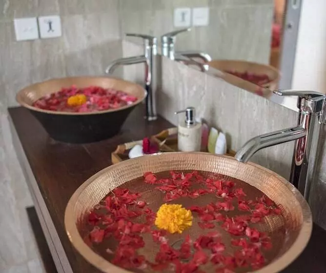 景色の見えるダブルベッドスタンダードルーム, Ayurvedagram Bali