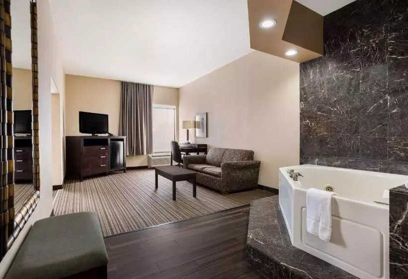 キングサイズベッドのスイートルーム, Best Western Houma Inn
