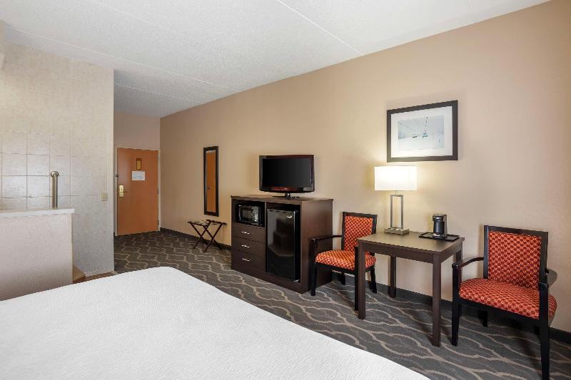 Люкс Адаптированный для Инвалидов, Best Western Inn At Blakeslee Pocono