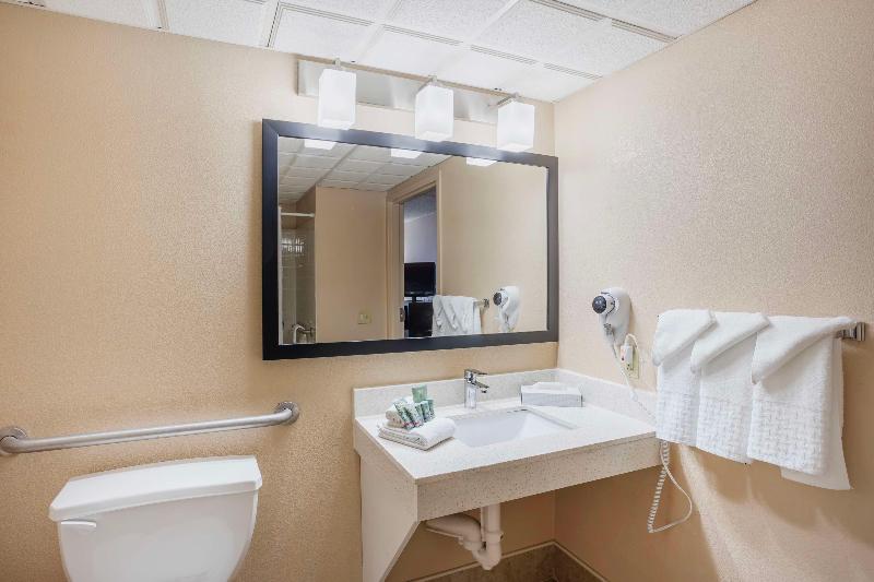 جناح لذوى الاحتياجات الخاصة, Best Western Inn At Blakeslee Pocono