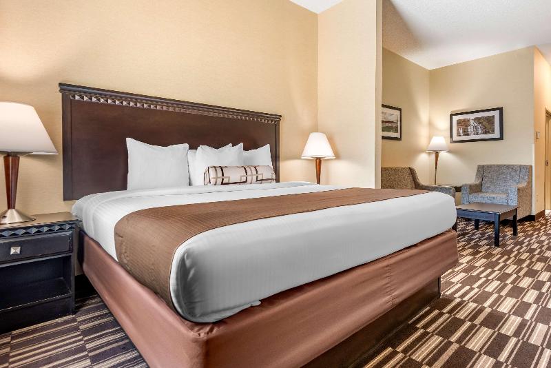 스위트 킹사이즈 침대, Best Western Plus Victor Inn & Suites
