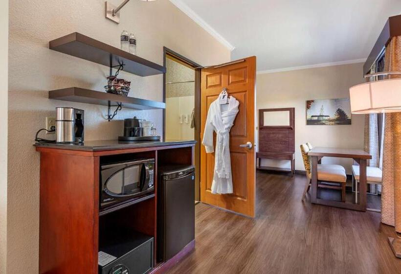 Люкс, Best Western Premier Bridgewood Hotel Resort