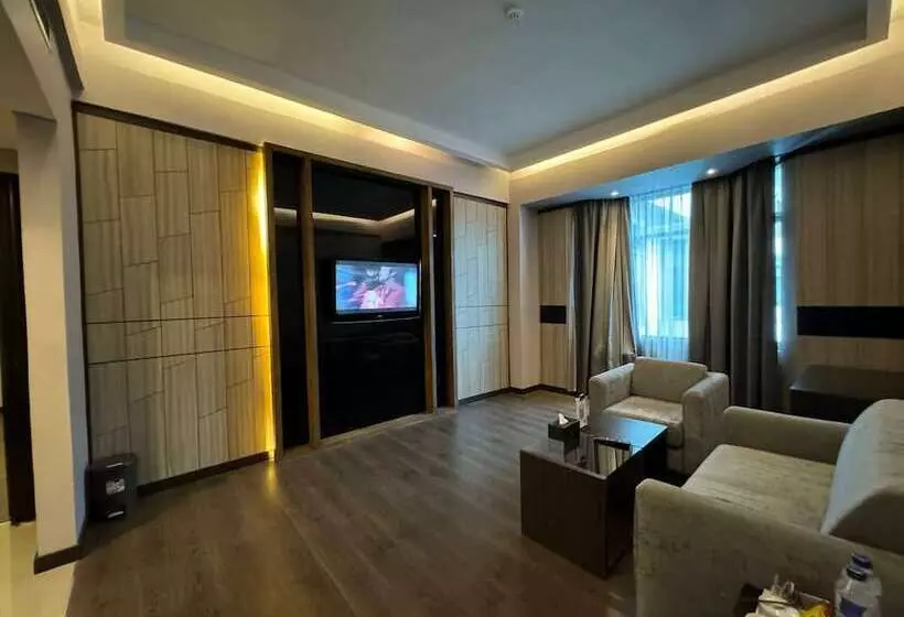 سوییت جونیور, Grand Jatra Hotel Pekanbaru