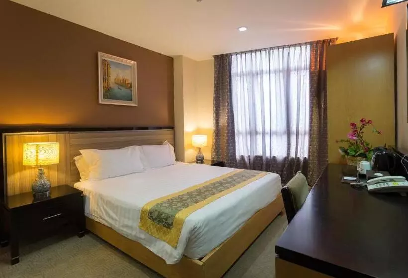 Deluxe Room, Hallmark View