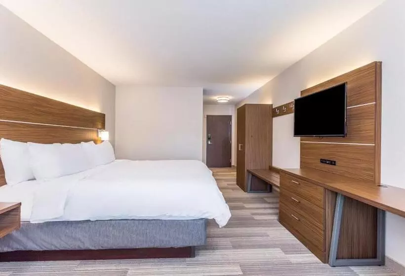 身障者適用キングサイズベッドルーム, Holiday Inn Express Hotel & Suites Eau Claire North, An Ihg
