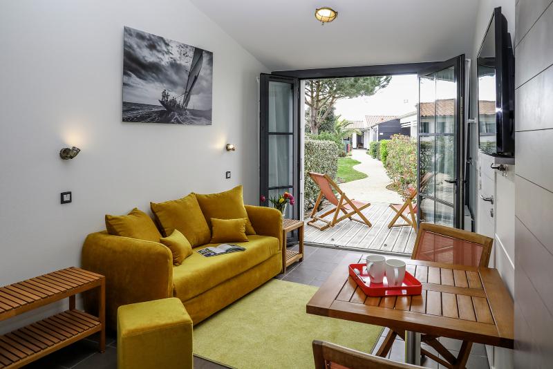 جناح مطلّ علي الحديقة, Les Vignes De La Chapelle, The Originals Relais