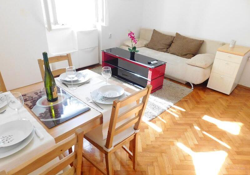 اتاق لوکس, Resorts World Sentosa  Equarius